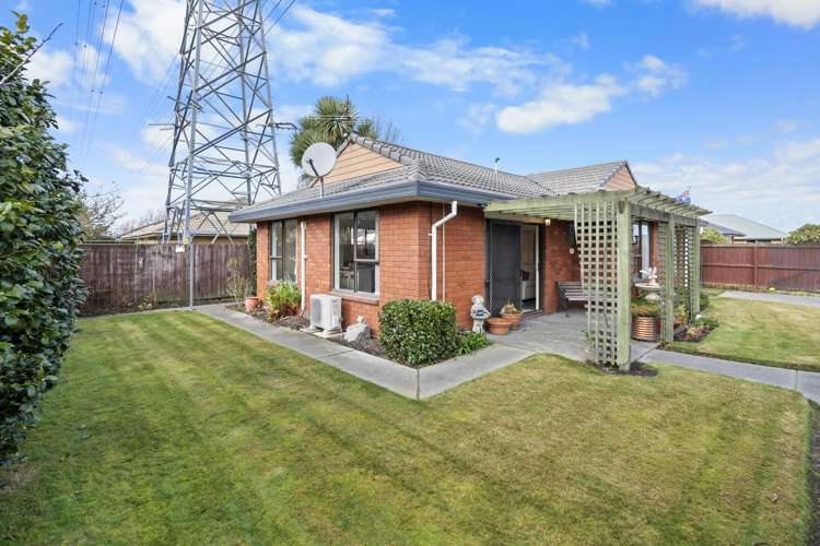 2/31 Peebles Drive_3