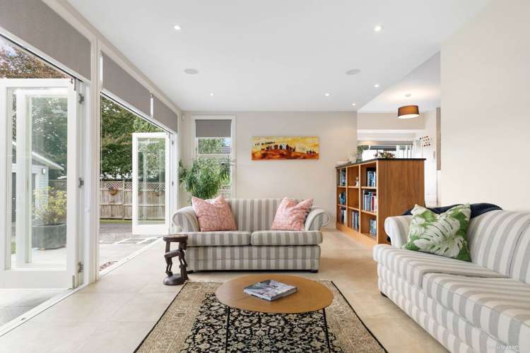 21 Hollywood Avenue Epsom_6