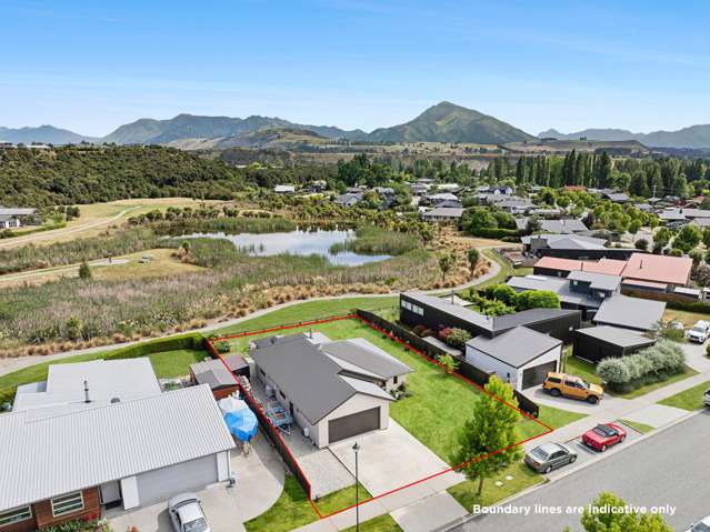 Serene lagoon living with striking vistas