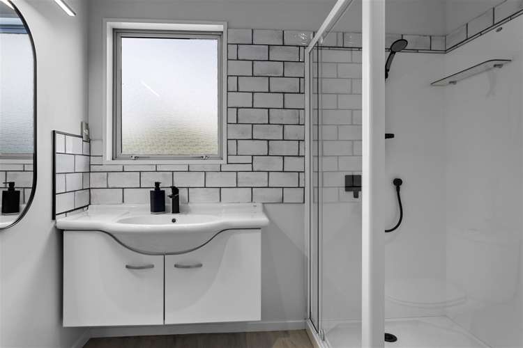 7 Monks Parade The Pines Beach_15