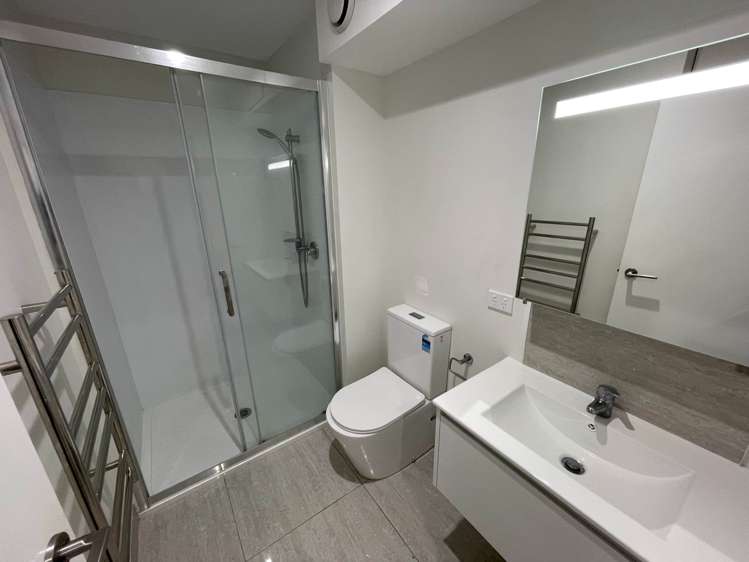 214/8 Gray Avenue Papatoetoe_3