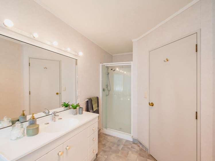 300 Manly Street Paraparaumu Beach_16