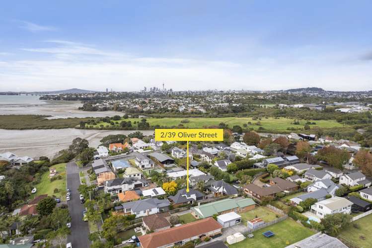 2/39 Oliver Street Point Chevalier_26