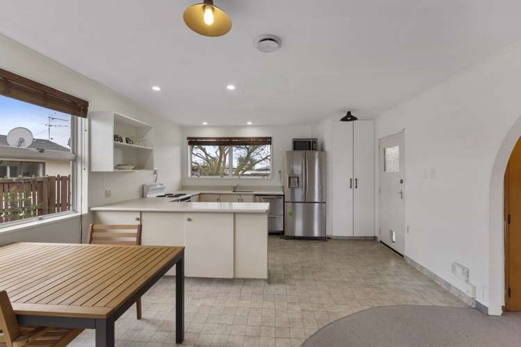 6a Moana Crescent Redwoodtown_13