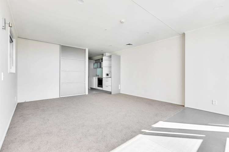  5R/16 Burton Street Grafton_9