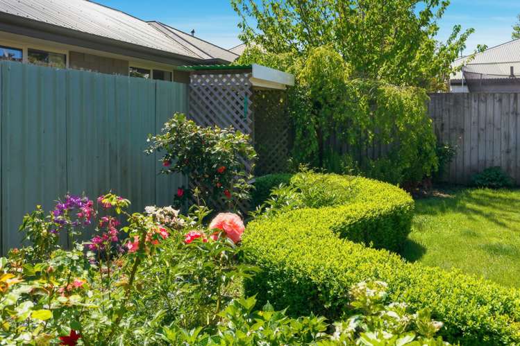 2/10 Baretta Street Somerfield_22