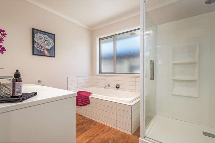 9 Macdonald Heights Feilding_11