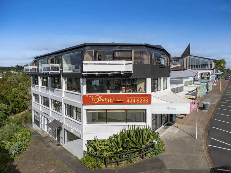 747B Whangaparaoa Road_0