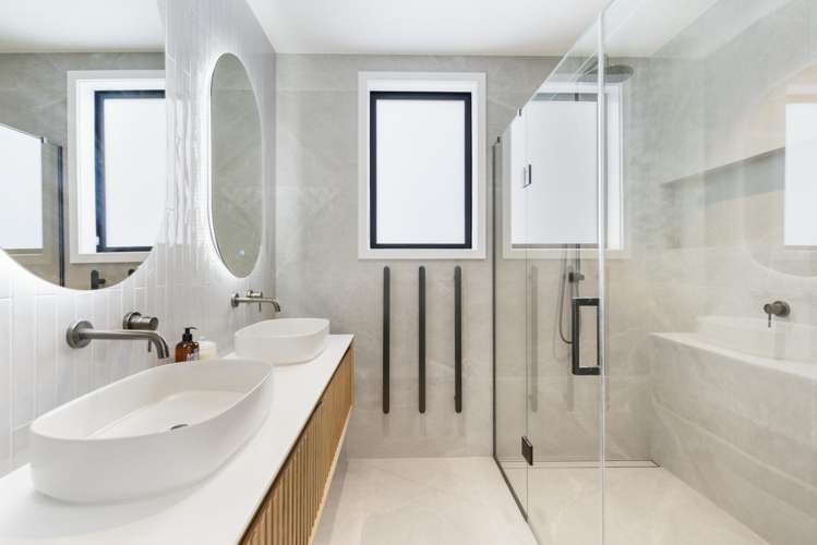 50 Gulf View Road Murrays Bay_15