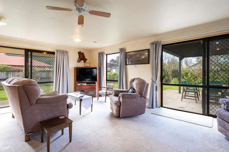 6 Whiting Drive_3