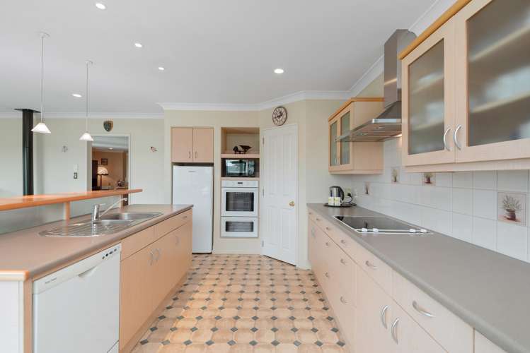 3 Devon Crescent Darfield_9