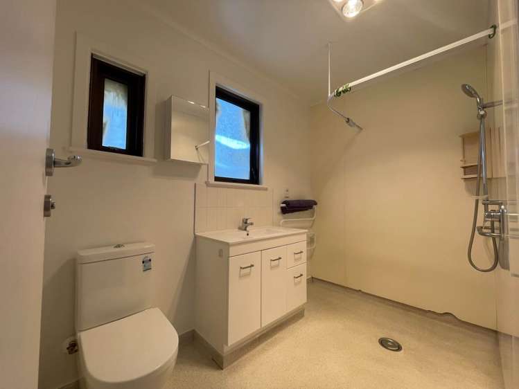 16 Chilcott Road Henderson_9