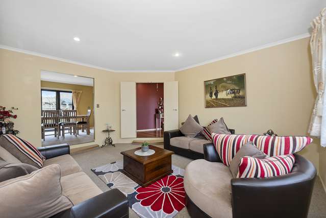 57 Cairns Crescent Rototuna_4