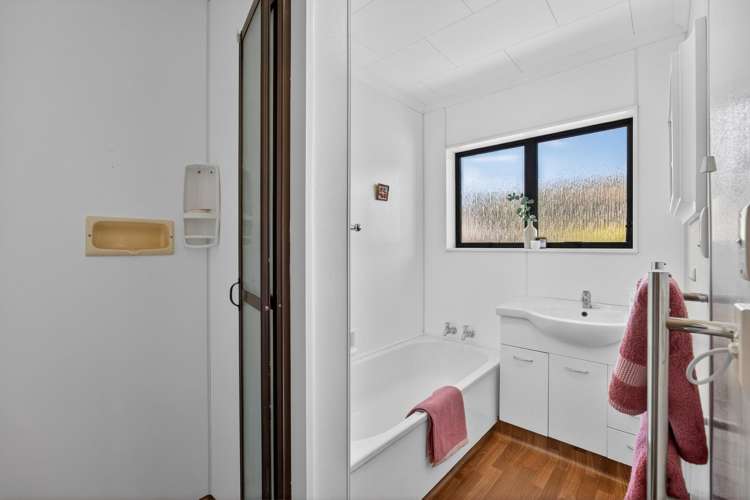 2/11 Cambria Street The Wood_11