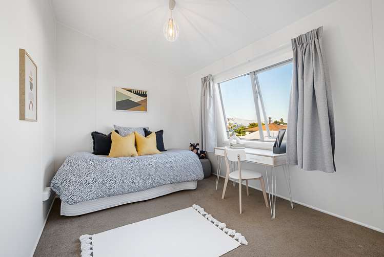 4a Cricklewood Lane Springlands_15