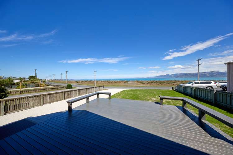 13 South Bay Parade Kaikoura Flat_5