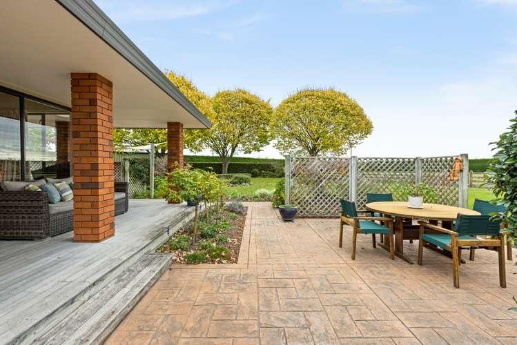 98 Crystall Road Pakipaki_12