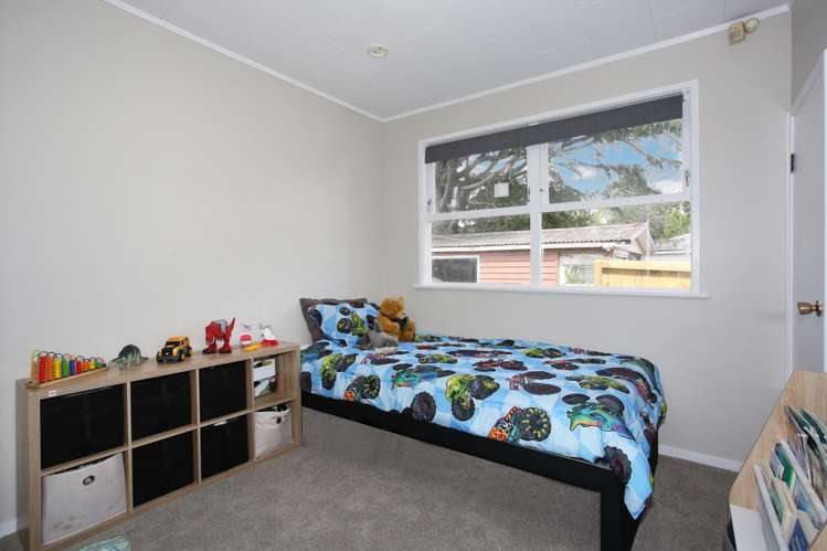 18 Burbank Avenue Manurewa_12