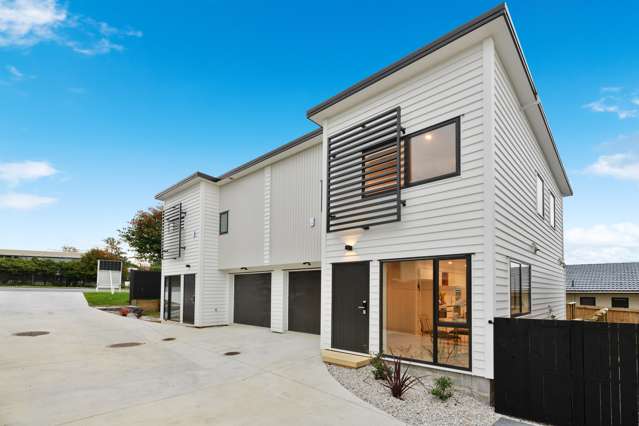 TITLE & CCC issued- ready to move in!