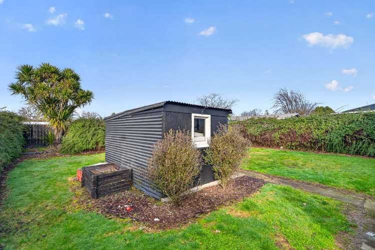 10 Surrey Street Solway_15