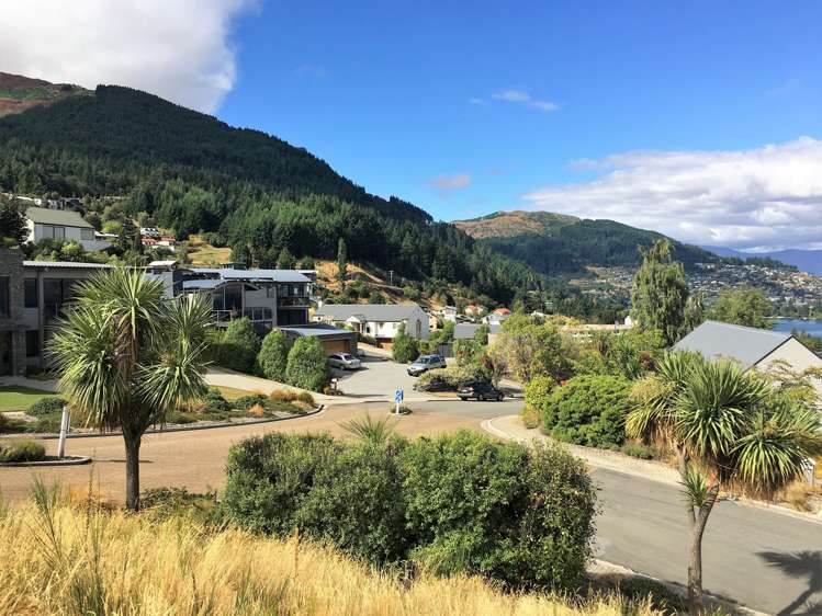 2 Whitbourn Place Fernhill/Sunshine Bay_15