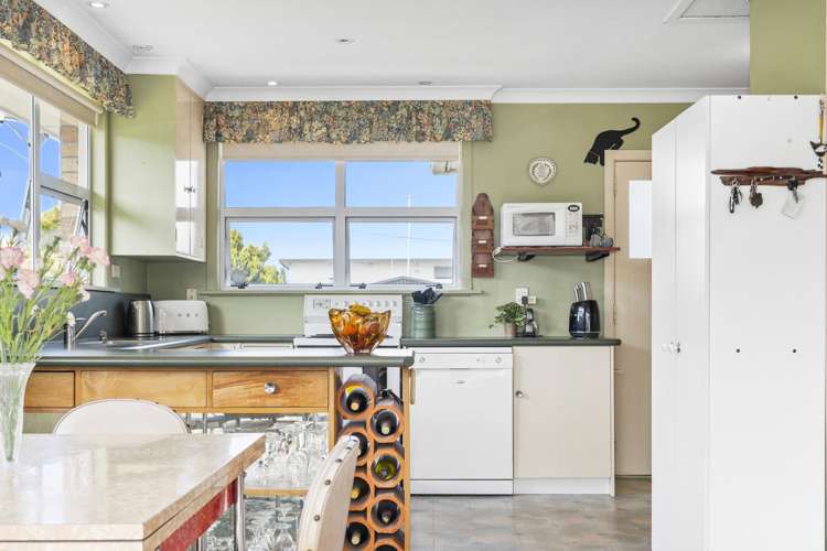 2 Rimu Street Gate Pa_4