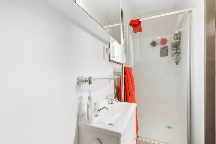 37 Torino Street Point England_14