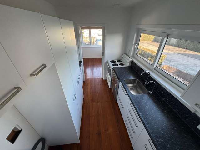  105 Lincoln Road Henderson_1