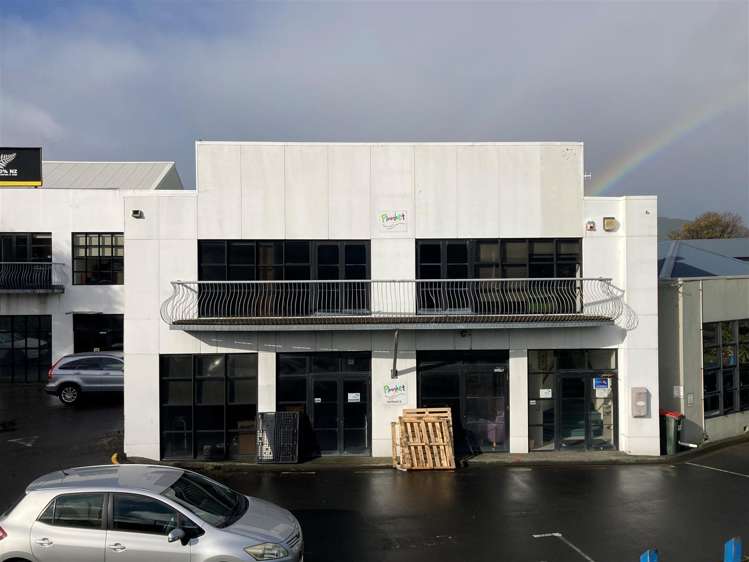 4 Market Grove Hutt Central_1