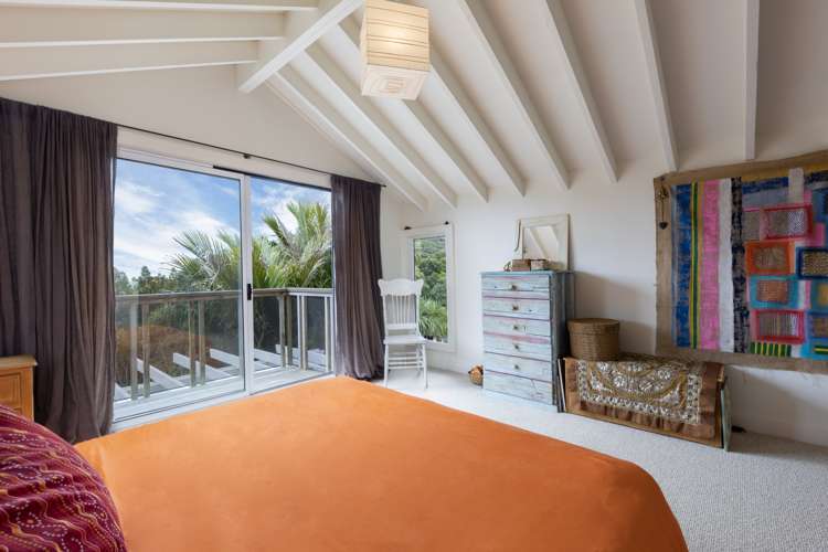 16 La Trobe Track Karekare_29