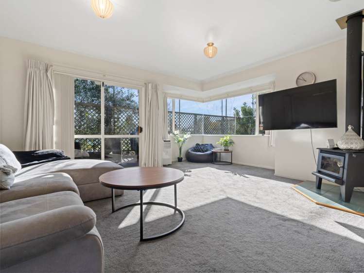 42e Kitchener Road Waiuku_1