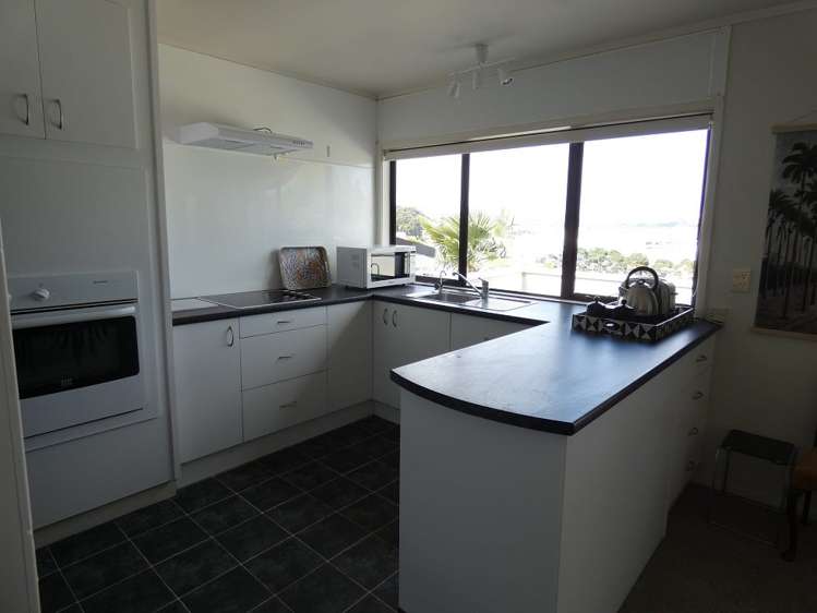 2/125 Victoria Road Devonport_6