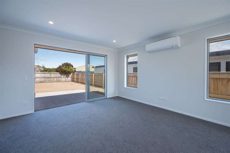 6 Lassen Place Stoke_23