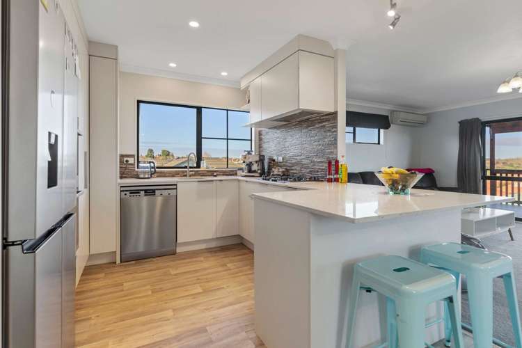 51 Brymer Road Grandview Heights_17