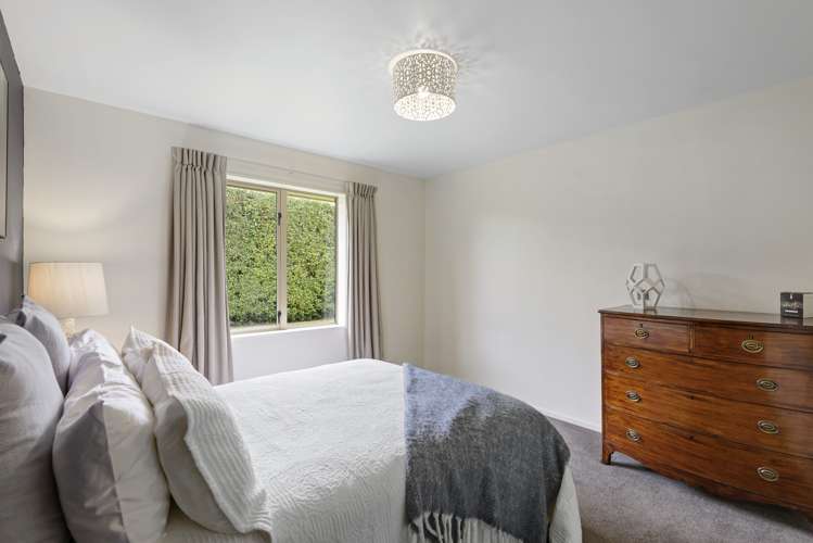 203 Southfield Drive Lincoln_13