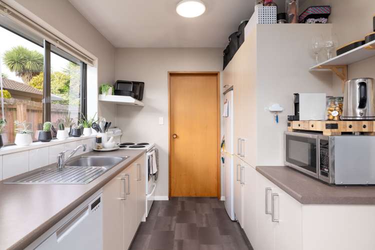 1/117 Wainoni Road Avondale_6