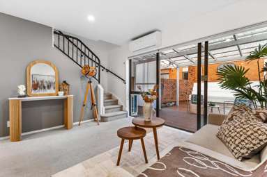 17/1 Melview Place_3