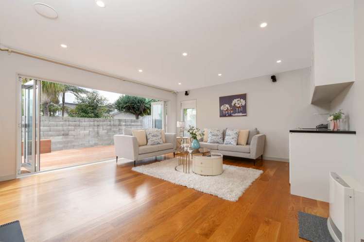 6 Rogers Avenue Eastern Beach_21