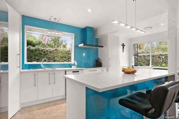 10a Tirimoana Road Te Atatu South_5