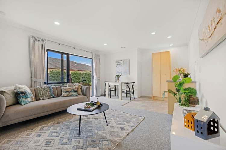 37 Croftview Road Wattle Downs_10