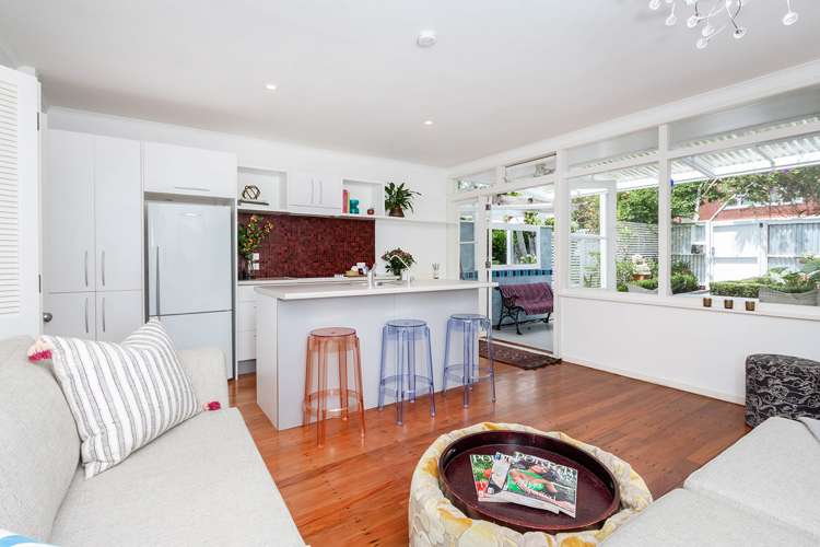 2/1 Saratoga Avenue Herne Bay_5