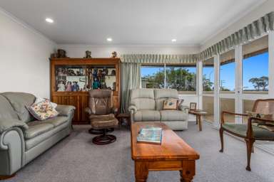 198 Pohutukawa Avenue_4