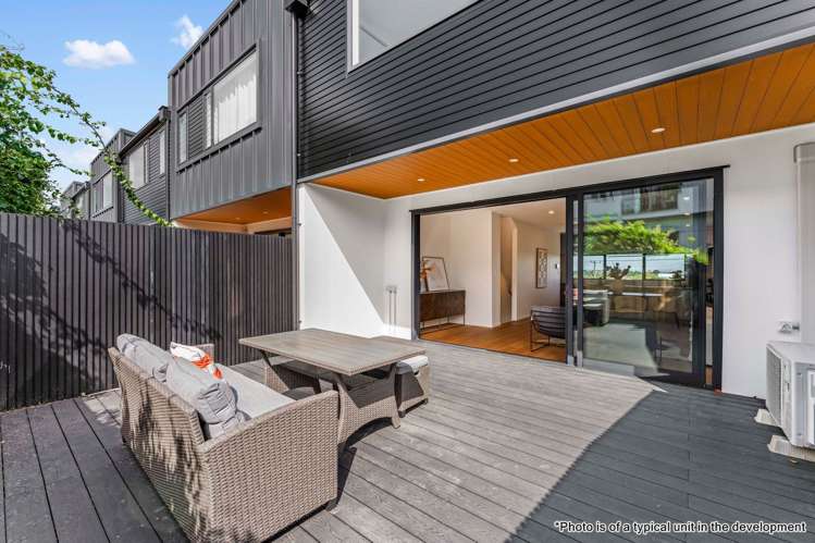 2/ 6 Riddell Road Glendowie_30