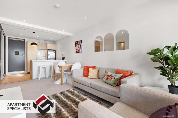 5 Howe Street_0
