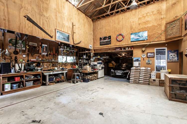 208 Mapara Road Acacia Bay_24