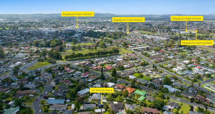 2/7 Mccall Place Opaheke_13