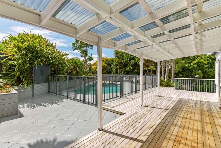 18 Beach Road Mellons Bay_23