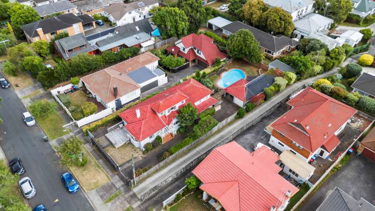 12 Rewi Road Royal Oak_14