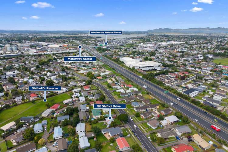 92 Shifnal Drive Randwick Park_4