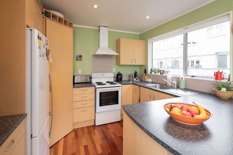 56 Victory Avenue Karori_9